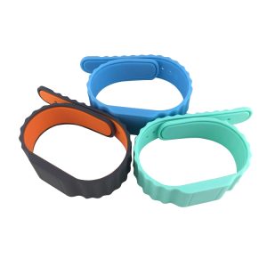 Popular unique design RFID Silicone wristband with 888bytes Ntag216 chip for access control system